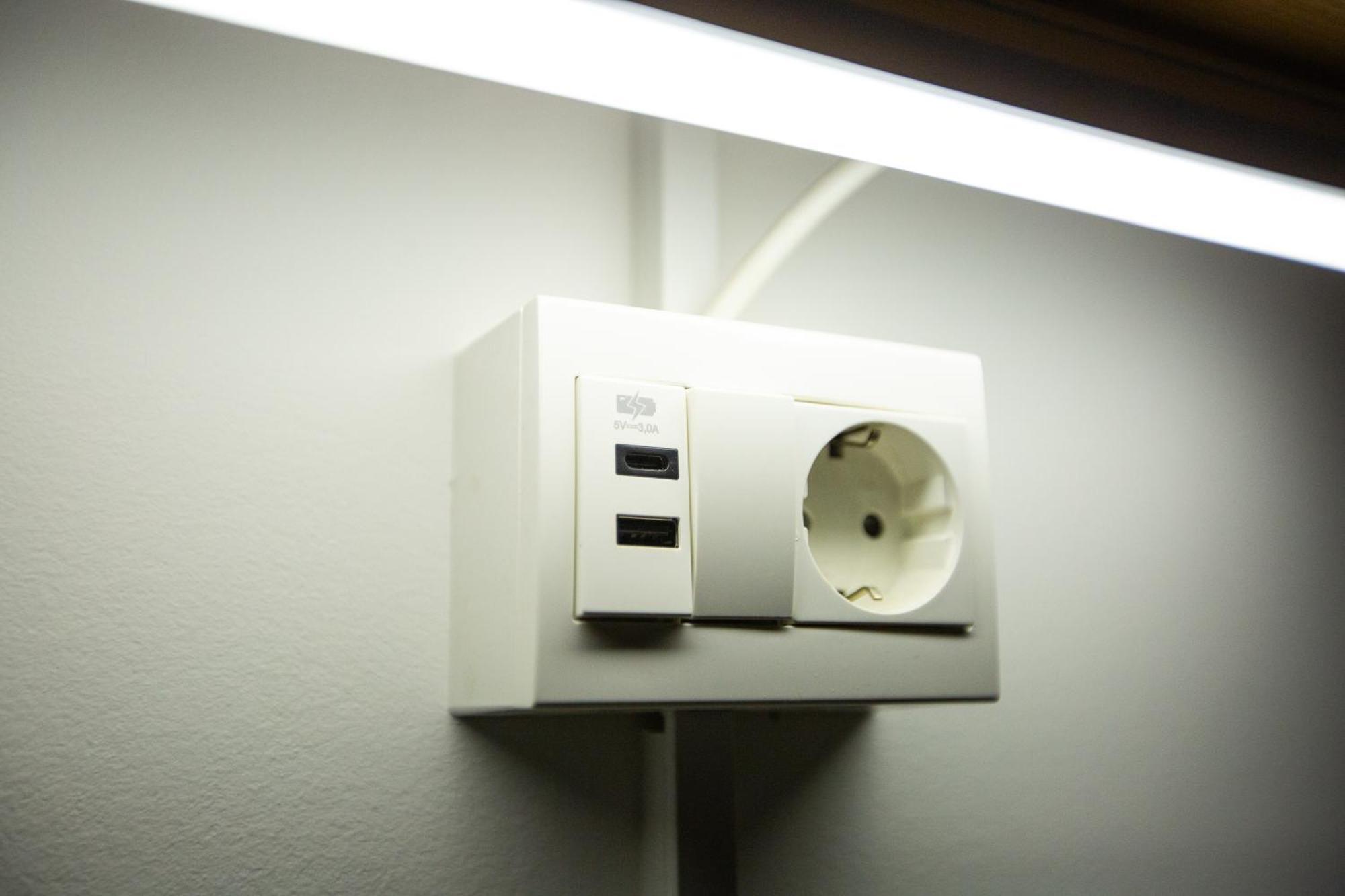 Aisha Hostel Ljubljana Bagian luar foto